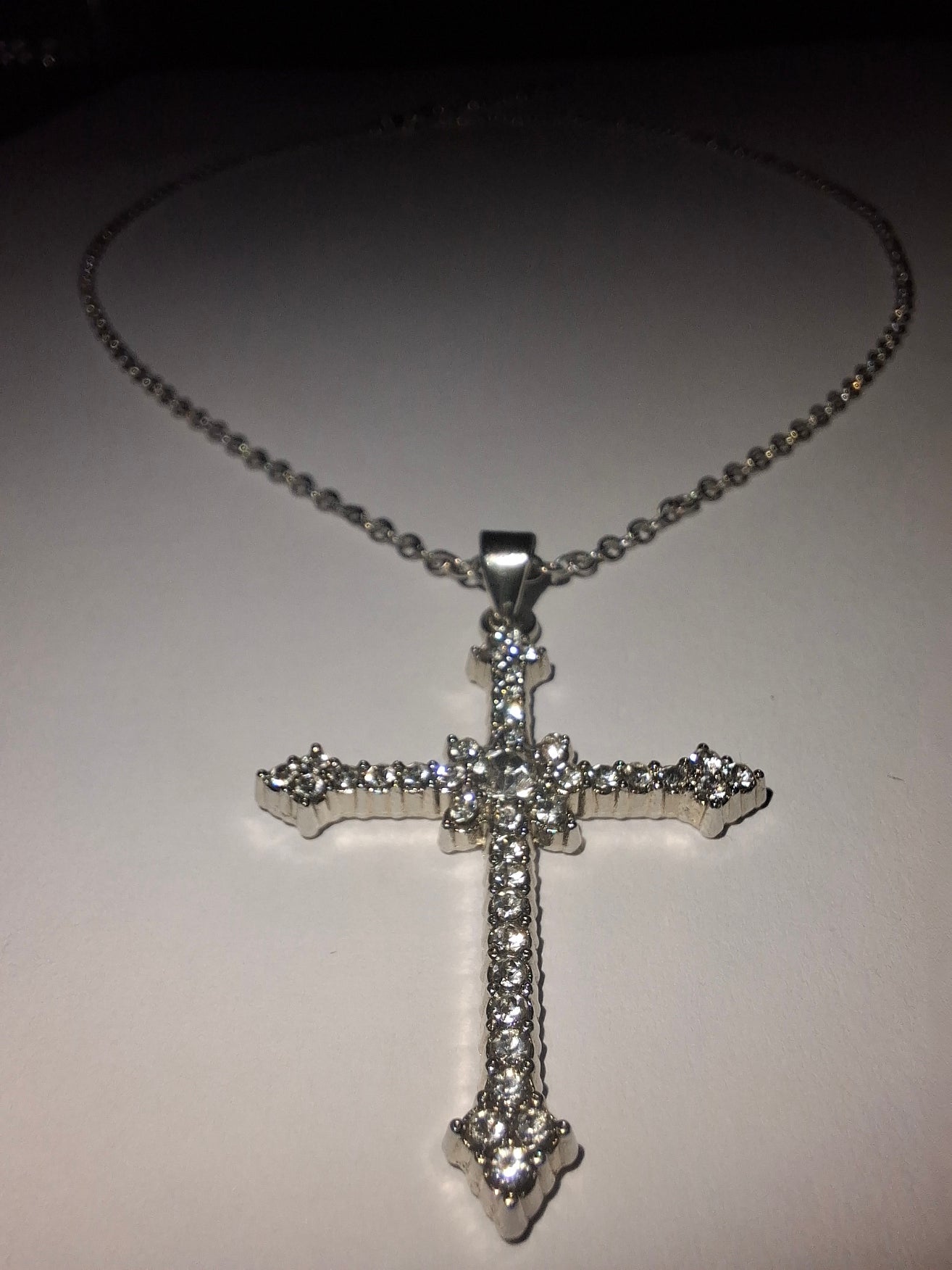 ✨ Kreuz Kette Damen Silber mit Zirkonia – Glitzernde Kreuzanhänger Halskette | Statement Schmuck & Geschenk